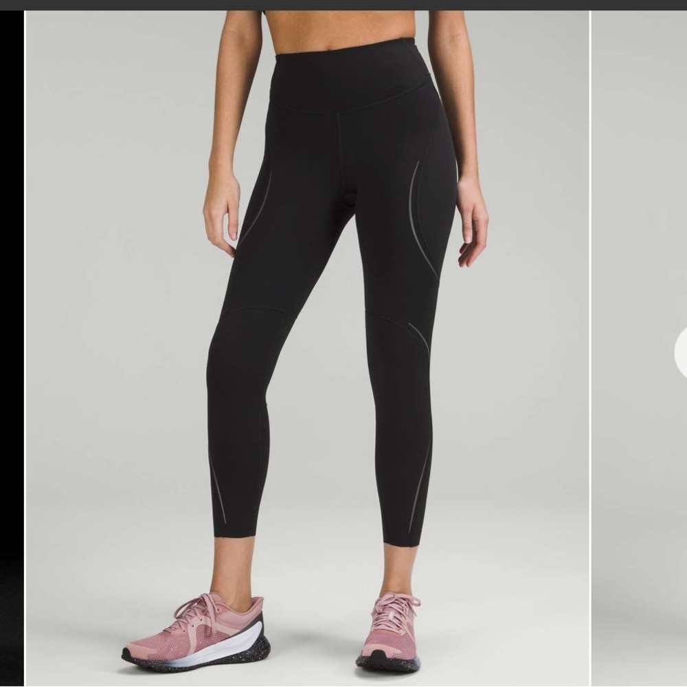 Lululemon Base Pace High Rise Reflective Tight 25” Black Size 4